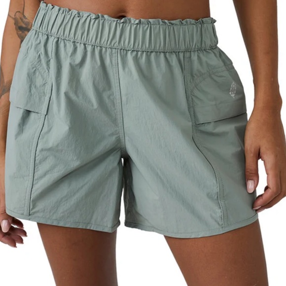 NWT FP MOVEMENT in the wild shorts in grey olive size small - Picture 3 of 16